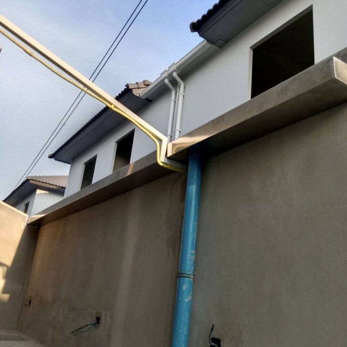Rain gutter work (14)