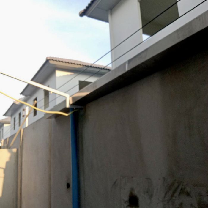 Rain gutter work (15)