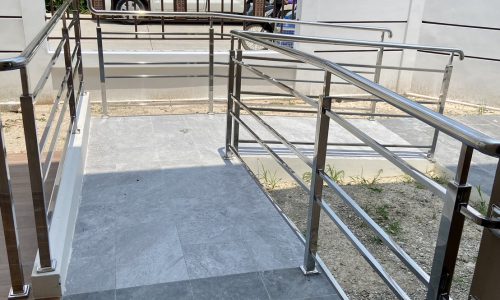 Stair railing (1)