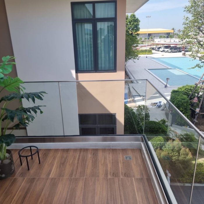 Stair railing (12)