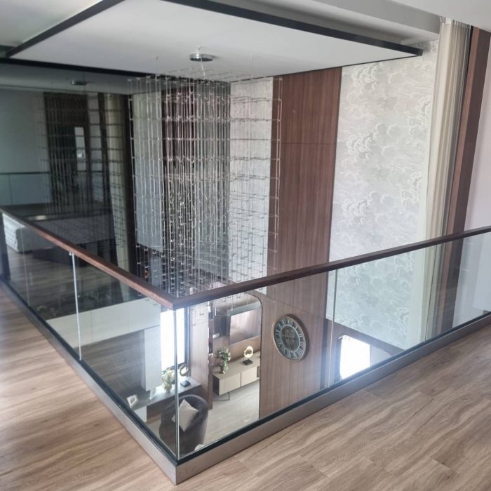 Stair railing (15)