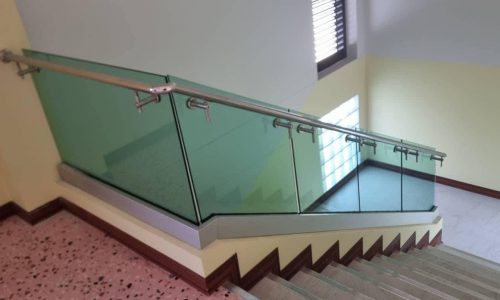 Stair railing (17)
