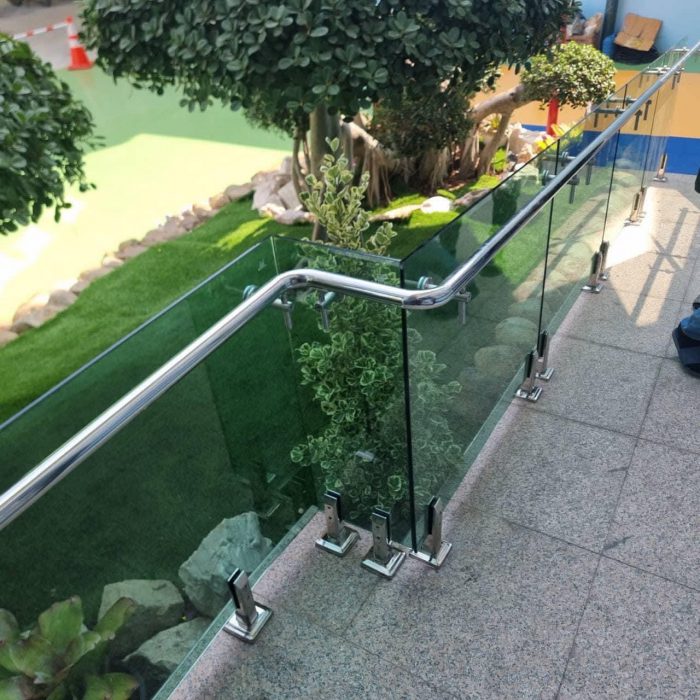 Stair railing (21)